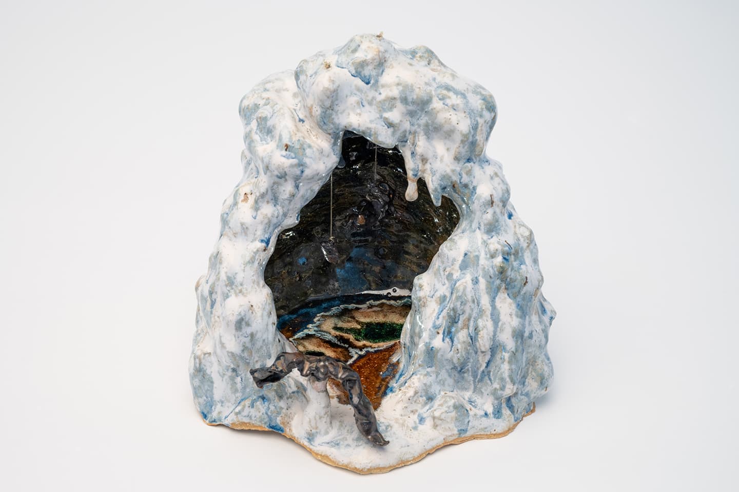 Bats in the Cloud, 2019, Ceramics, 22.5cm